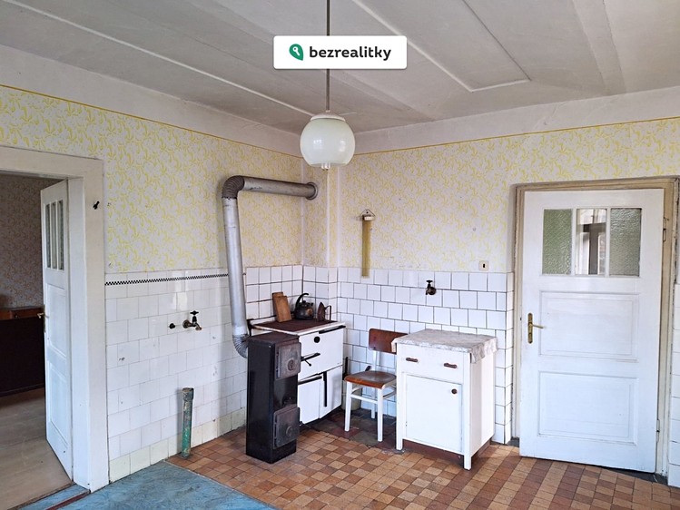 Prodej rodinného domu 145 m², pozemek 2 081 m² - foto 8