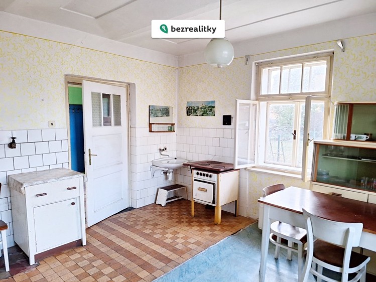Prodej rodinného domu 145 m², pozemek 2 081 m² - foto 7
