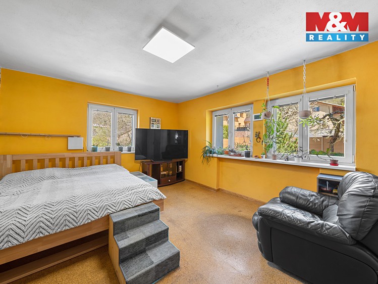 Prodej  rodinného domu 252 m², pozemek 1 343 m² - foto 5