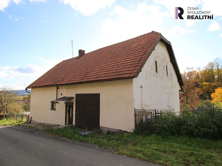 Prodej rodinného domu 130 m², pozemek 518 m² - foto 2