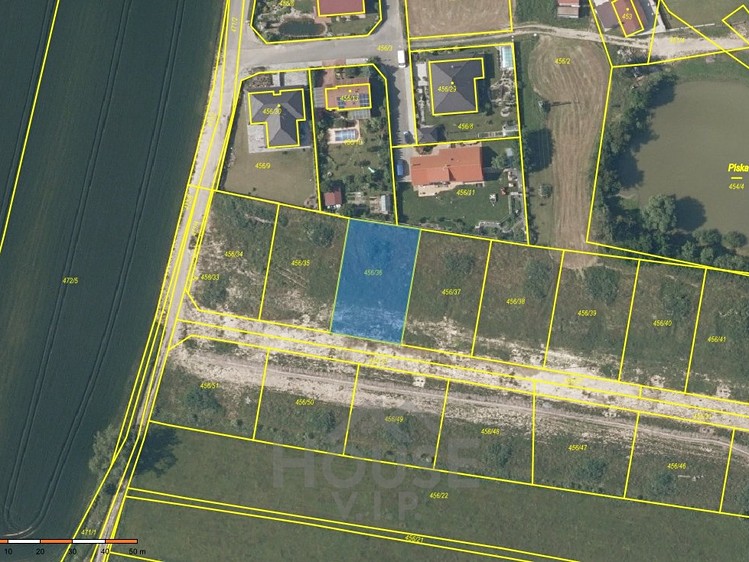 Prodej stavebního pozemku 803 m² - foto 1