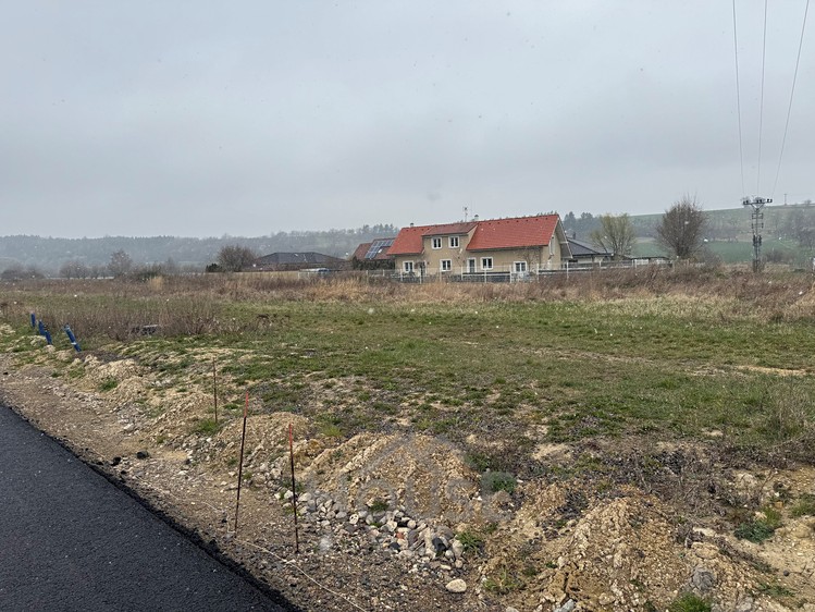Prodej stavebního pozemku 803 m² - foto 4
