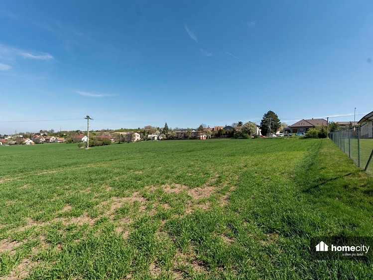 Prodej  stavebního pozemku 2 441 m² - foto 6