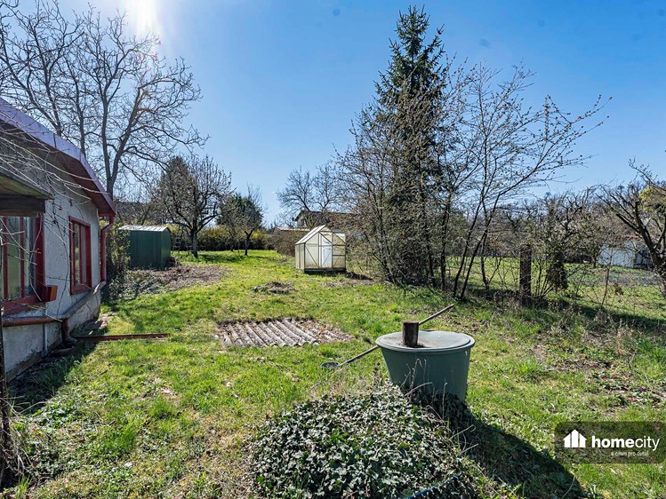 Prodej  stavebního pozemku 896 m² - foto 5