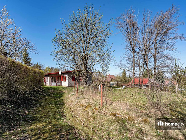 Prodej  stavebního pozemku 896 m² - foto 3