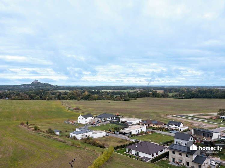 Prodej  stavebního pozemku 816 m² - foto 6
