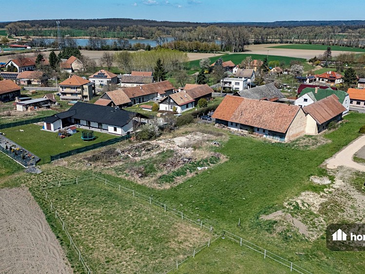 Prodej  stavebního pozemku 3 091 m² - foto 3