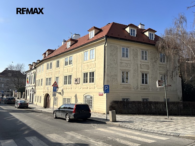 Prodej bytu 4+1 117 m² (Podkrovní) - foto 3