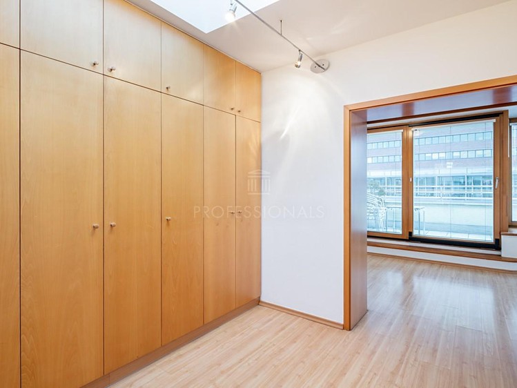 Pronájem bytu 4+kk 121 m² - foto 6