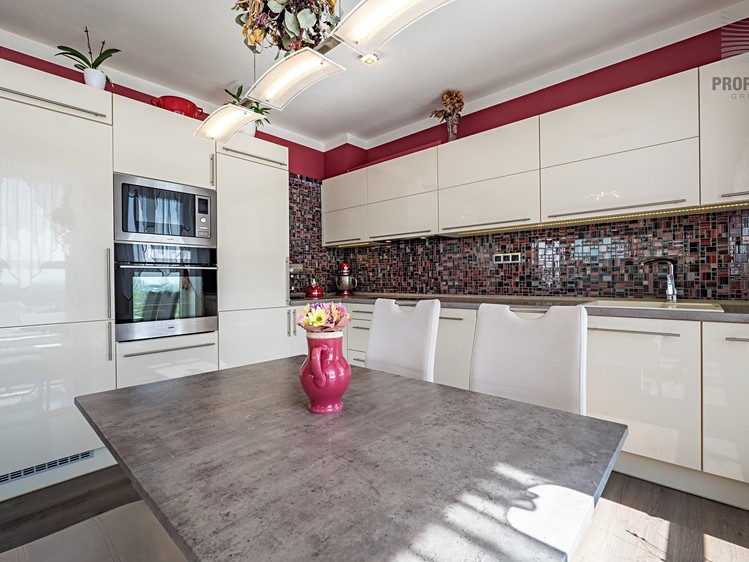 Prodej bytu 3+kk 71 m² - foto 3