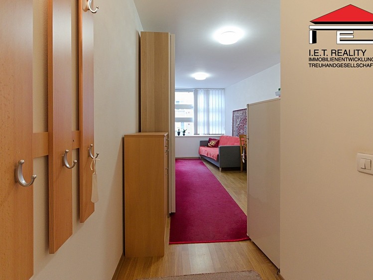 Pronájem bytu 1+kk 22 m² - foto 4