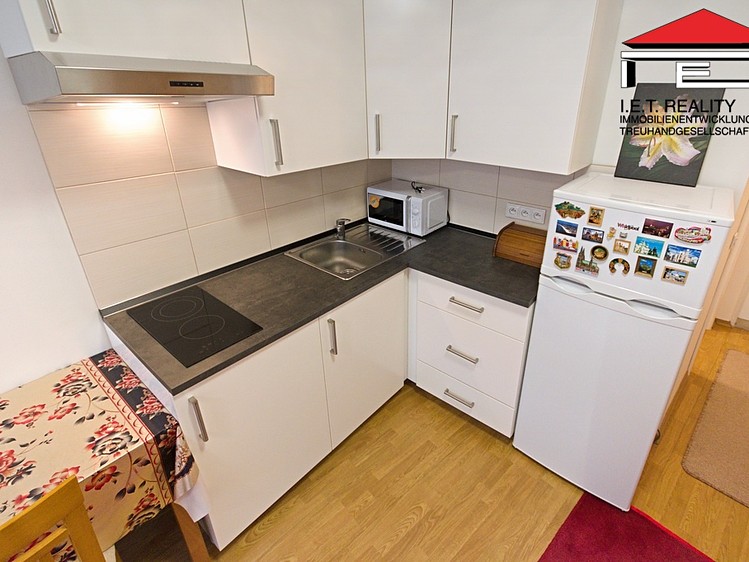 Pronájem bytu 1+kk 22 m² - foto 3
