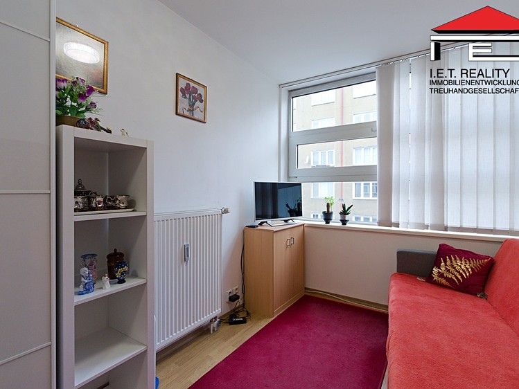 Pronájem bytu 1+kk 22 m² - foto 5