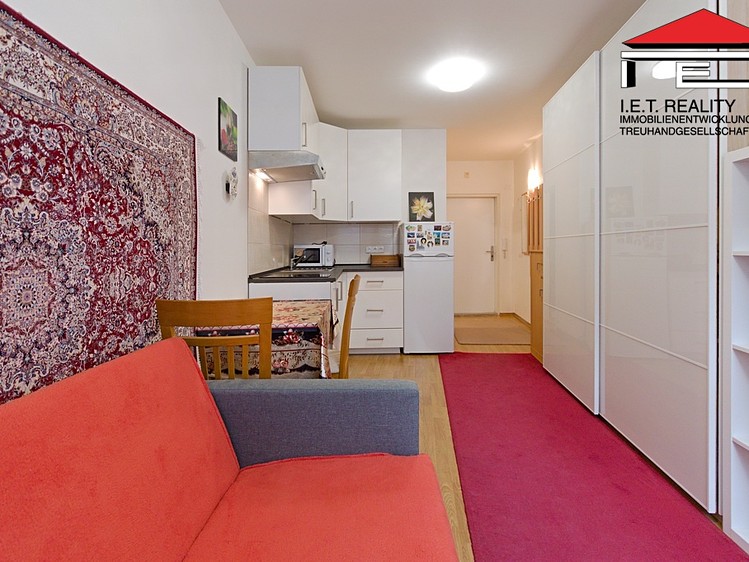 Pronájem bytu 1+kk 22 m² - foto 2