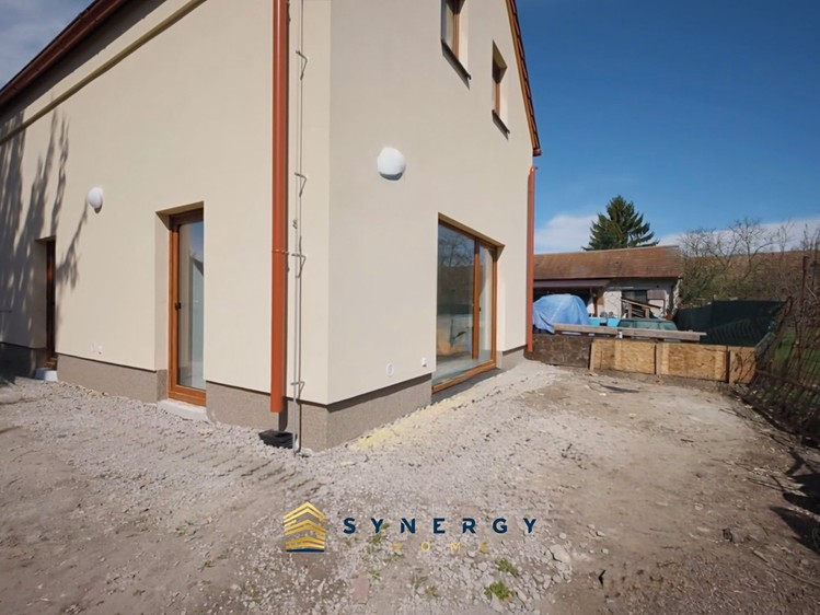 Prodej rodinného domu 130 m², pozemek 229 m² - foto 5