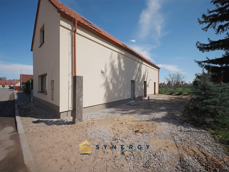 Prodej rodinného domu 130 m², pozemek 229 m² - foto 2