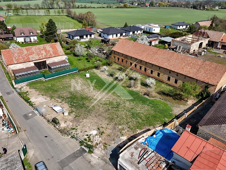 Prodej stavebního pozemku 520 m² - foto 4