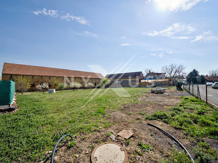 Prodej stavebního pozemku 520 m² - foto 7