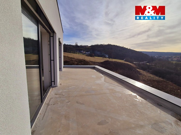 Prodej stavebního pozemku 2 093 m² - foto 2
