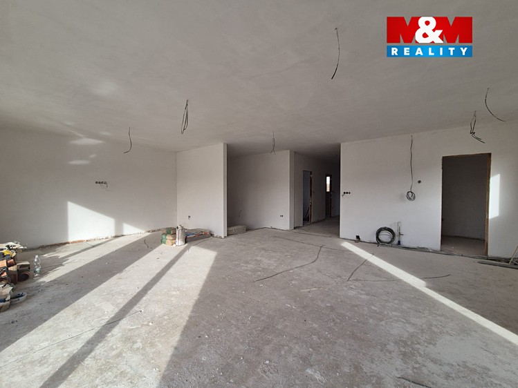 Prodej stavebního pozemku 2 093 m² - foto 5