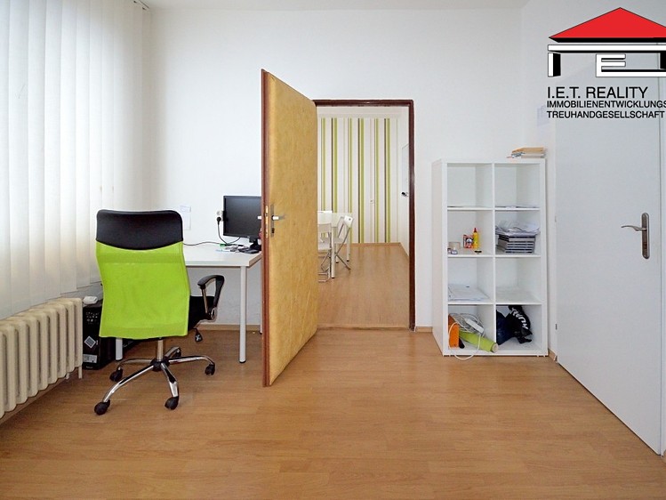 Pronájem kanceláře 23 m² - foto 1