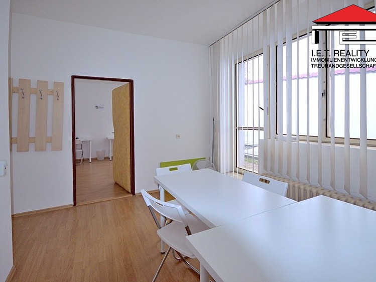 Pronájem kanceláře 23 m² - foto 3