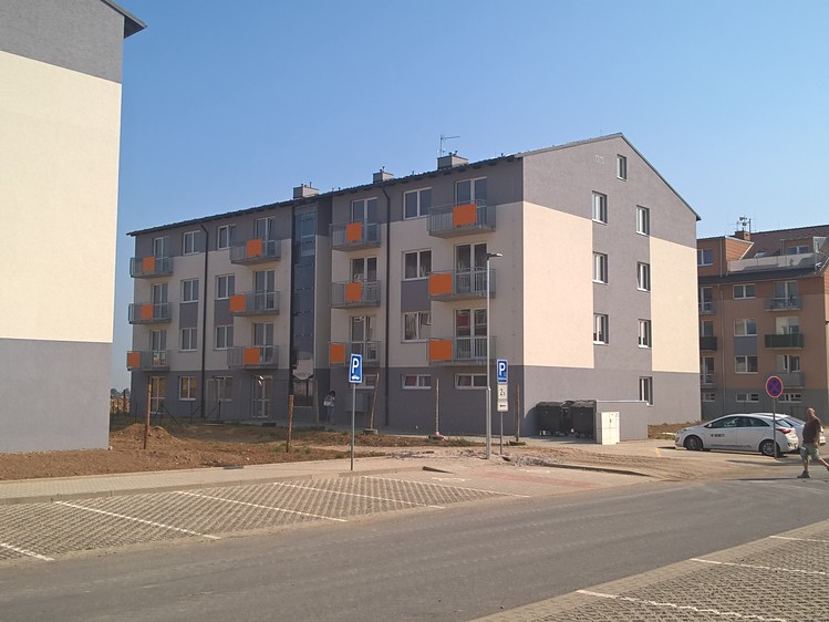 Prodej bytu 2+kk 52 m² (Jednopodlažní) - foto 1