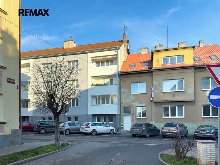 Prodej bytu 3+1 76 m² - foto 1