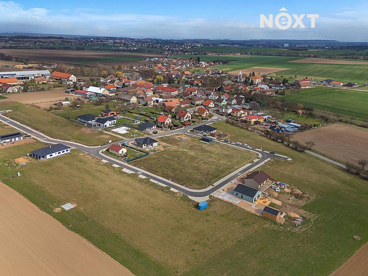 Prodej stavebního pozemku 911 m² - foto 4