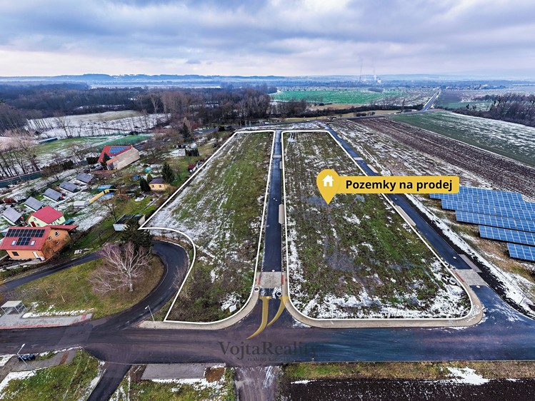 Prodej stavebního pozemku 811 m² - foto 1