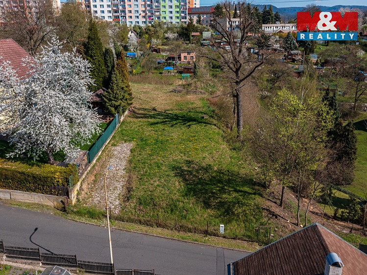 Prodej stavebního pozemku 1 396 m² - foto 3