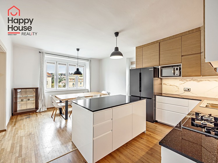 Pronájem bytu 4+1 129 m² - foto 3