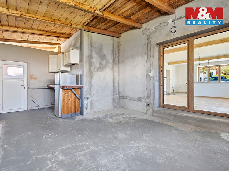 Prodej rodinného domu 313 m², pozemek 457 m² - foto 8