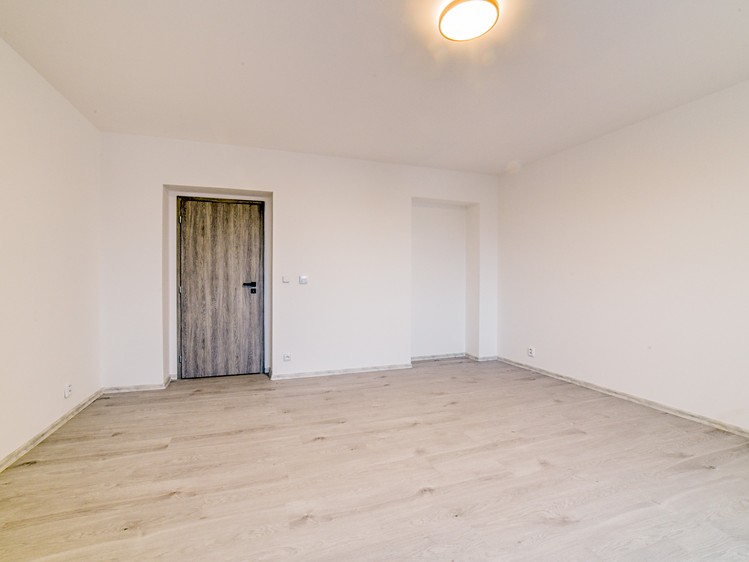 Pronájem bytu 2+kk 55 m² - foto 6