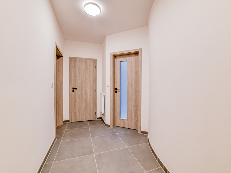 Pronájem bytu 2+kk 55 m² - foto 4