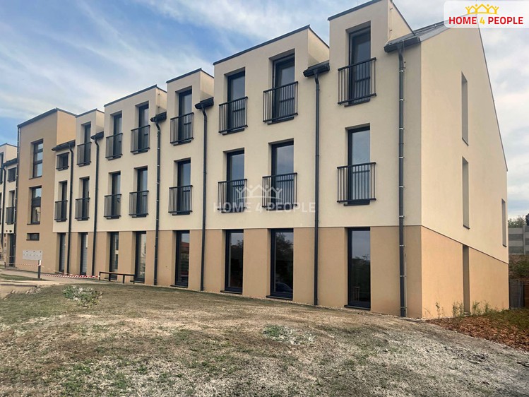 Pronájem bytu 2+kk 45 m² - foto 3