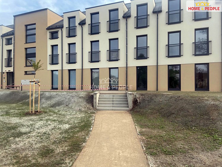 Pronájem bytu 2+kk 45 m² - foto 1