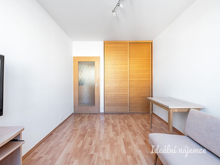 Pronájem bytu 3+kk 68 m² - foto 8