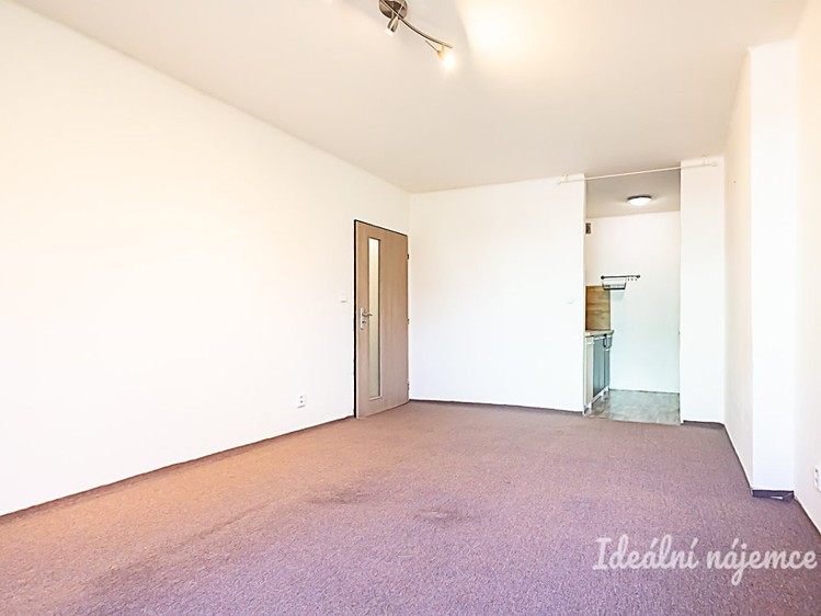 Pronájem bytu 2+kk 38 m² - foto 6