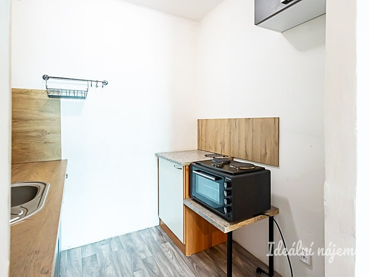 Pronájem bytu 2+kk 38 m² - foto 2