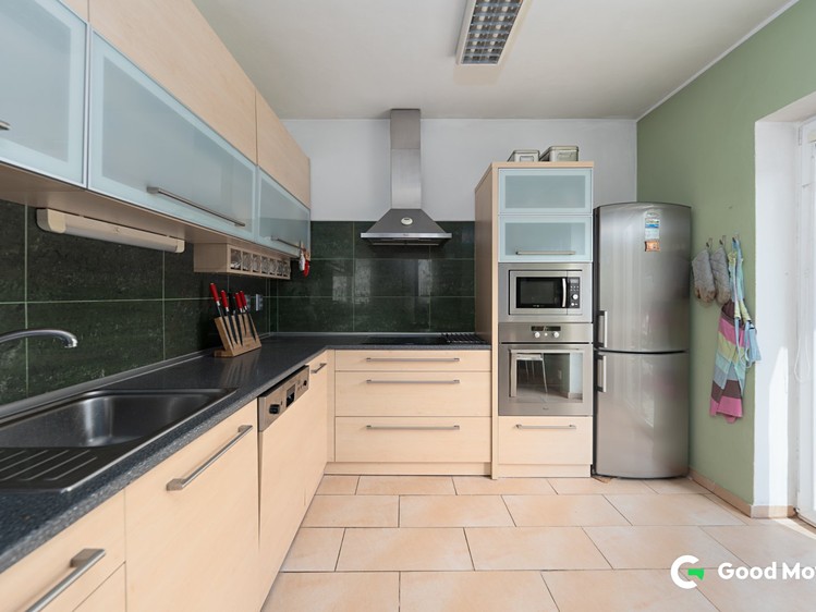Prodej rodinného domu 173 m², pozemek 984 m² - foto 6