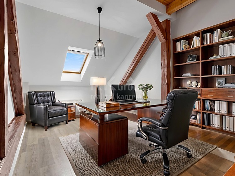 Prodej bytu 4+kk 118 m² - foto 1