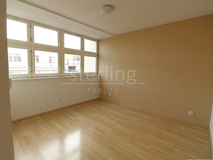 Pronájem bytu 1+1 25 m² (Jednopodlažní) - foto 2
