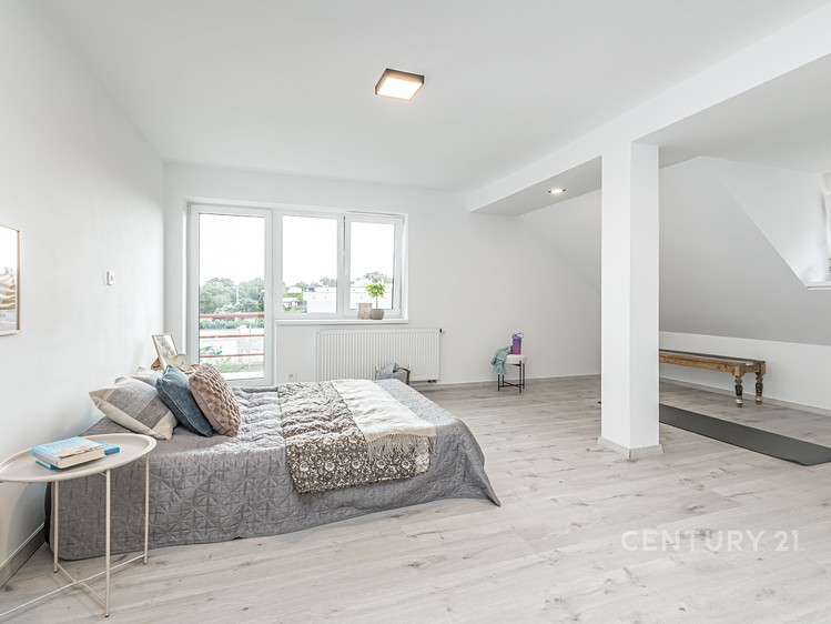 Prodej  rodinného domu 240 m², pozemek 983 m² - foto 7