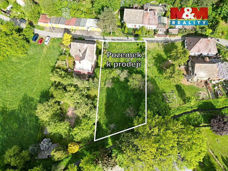 Prodej  stavebního pozemku 1 095 m² - foto 3