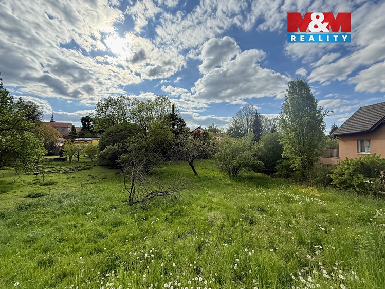 Prodej  stavebního pozemku 1 095 m² - foto 7