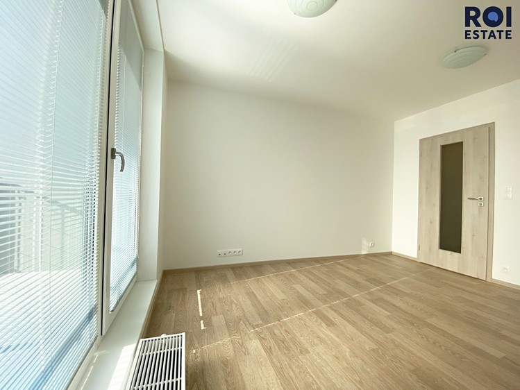 Pronájem bytu 2+1 56 m² - foto 5