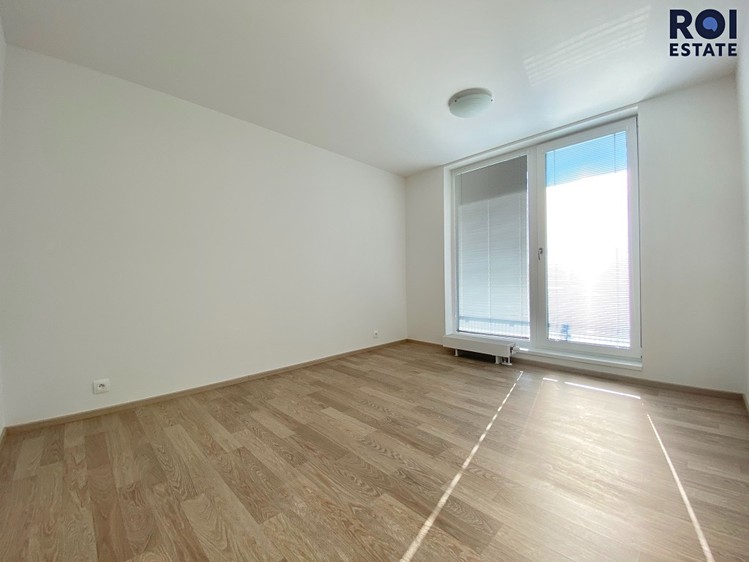 Pronájem bytu 2+1 56 m² - foto 6