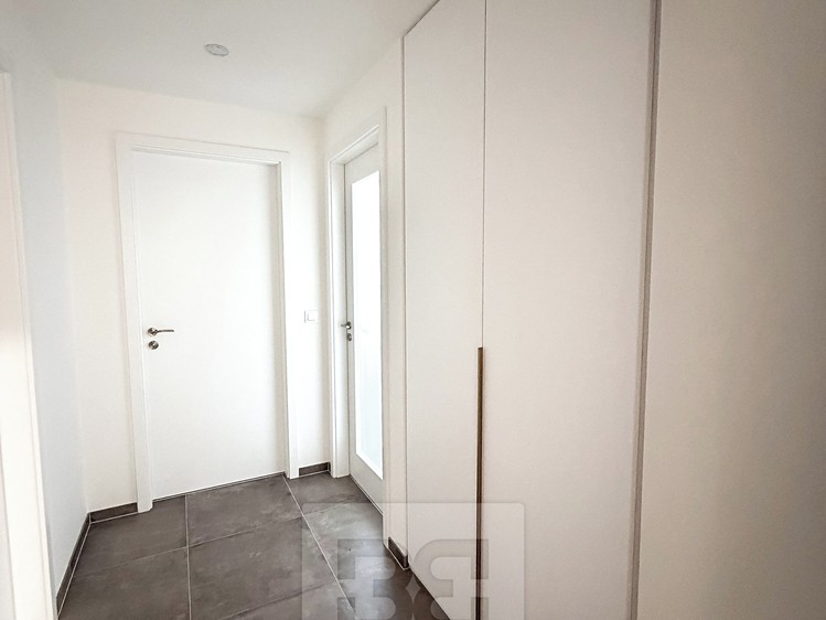 Pronájem bytu 2+kk 58 m² - foto 5