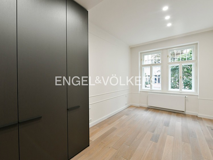 Pronájem bytu 4+kk 118 m² - foto 6
